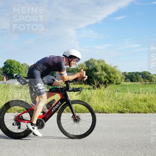 31.08.2025 - Elbe Triathlon Hamburg Michael Burmester http://msf.ph/oto/8688097 31.08.2025 08:45:21 Radfahren 168, 212 meine-sportfotos.de