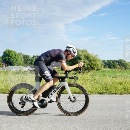 31.08.2025 - Elbe Triathlon Hamburg Michael Burmester http://msf.ph/oto/8688104 31.08.2025 08:45:49 Radfahren 174 meine-sportfotos.de