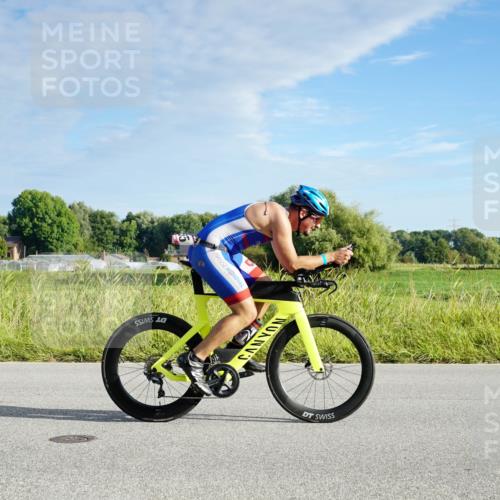 31.08.2025 - Elbe Triathlon Hamburg Michael Burmester http://msf.ph/oto/8688115 31.08.2025 08:46:42 Radfahren 355 meine-sportfotos.de