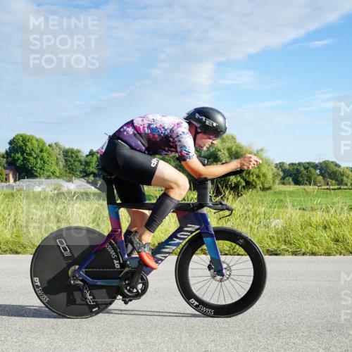 31.08.2025 - Elbe Triathlon Hamburg Michael Burmester http://msf.ph/oto/8688164 31.08.2025 08:49:37 Radfahren 312, 333 meine-sportfotos.de