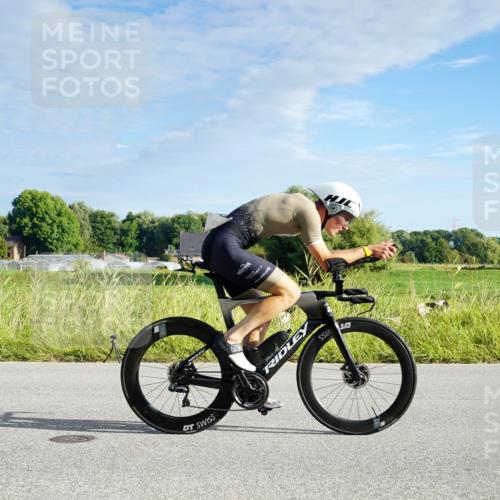 31.08.2025 - Elbe Triathlon Hamburg Michael Burmester http://msf.ph/oto/8688172 31.08.2025 08:50:17 Radfahren 190, 205, 380 meine-sportfotos.de