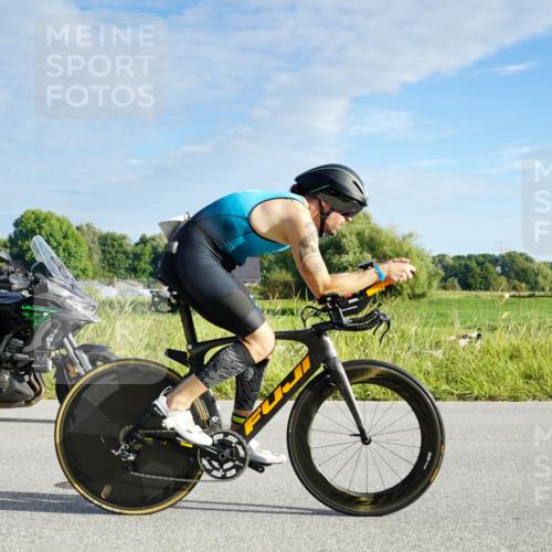 31.08.2025 - Elbe Triathlon Hamburg Michael Burmester http://msf.ph/oto/8688174 31.08.2025 08:50:18 Radfahren 190, 205, 380 meine-sportfotos.de