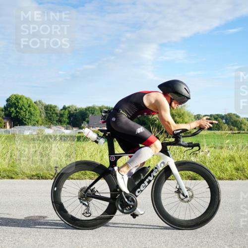 31.08.2025 - Elbe Triathlon Hamburg Michael Burmester http://msf.ph/oto/8688177 31.08.2025 08:50:27 Radfahren 186, 223 meine-sportfotos.de