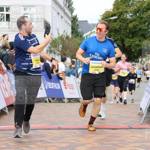 31.08.2025 - 21. Blankeneser Heldenlauf Strokosch-Dieckow http://msf.ph/oto/8688193 31.08.2025 10:29:32 Ziel 2614, 2615, 2684, 2538, 2558, 2277 meine-sportfotos.de