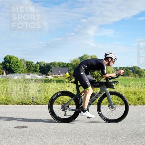 31.08.2025 - Elbe Triathlon Hamburg Michael Burmester http://msf.ph/oto/8688194 31.08.2025 08:51:44 Radfahren 200, 209, 232, 238, 332 meine-sportfotos.de