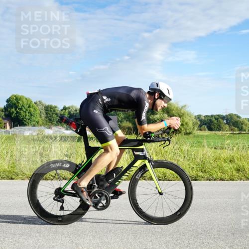 31.08.2025 - Elbe Triathlon Hamburg Michael Burmester http://msf.ph/oto/8688204 31.08.2025 08:51:55 Radfahren 364 meine-sportfotos.de