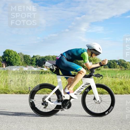 31.08.2025 - Elbe Triathlon Hamburg Michael Burmester http://msf.ph/oto/8688205 31.08.2025 08:52:10 Radfahren 220 meine-sportfotos.de
