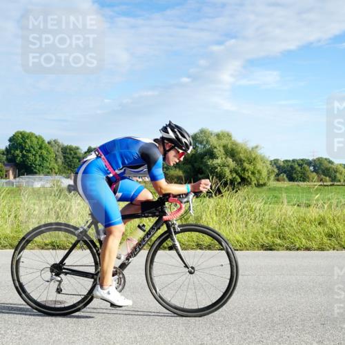 31.08.2025 - Elbe Triathlon Hamburg Michael Burmester http://msf.ph/oto/8688213 31.08.2025 08:52:44 Radfahren 254 meine-sportfotos.de