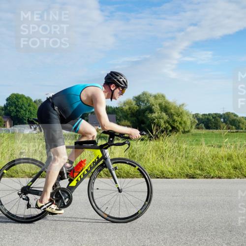 31.08.2025 - Elbe Triathlon Hamburg Michael Burmester http://msf.ph/oto/8688275 31.08.2025 08:54:49 Radfahren 376 meine-sportfotos.de