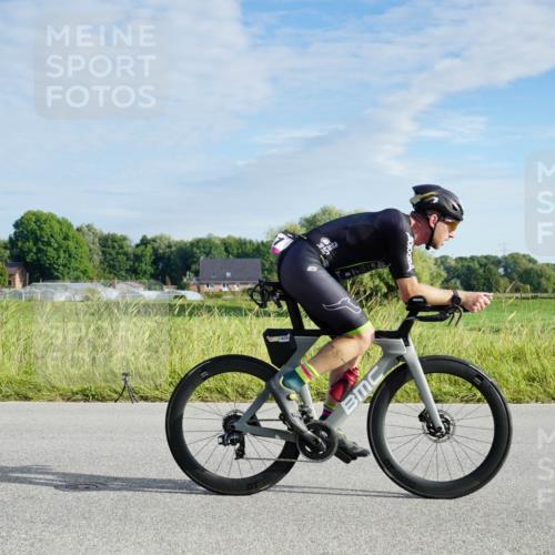 31.08.2025 - Elbe Triathlon Hamburg Michael Burmester http://msf.ph/oto/8688292 31.08.2025 08:55:19 Radfahren 215, 227, 231, 248 meine-sportfotos.de
