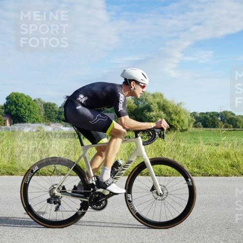 31.08.2025 - Elbe Triathlon Hamburg Michael Burmester http://msf.ph/oto/8688294 31.08.2025 08:55:20 Radfahren 215, 227, 231, 248 meine-sportfotos.de