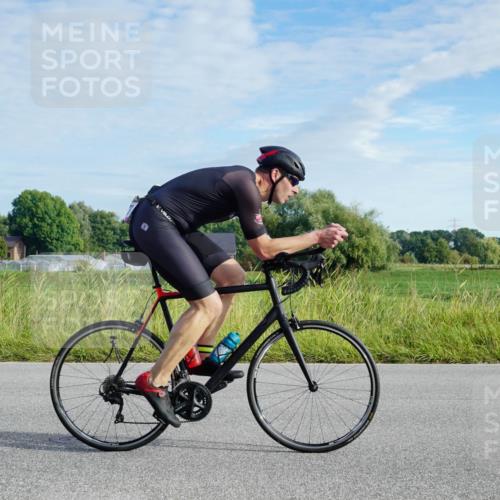 31.08.2025 - Elbe Triathlon Hamburg Michael Burmester http://msf.ph/oto/8688325 31.08.2025 08:56:33 Radfahren 181, 199, 260, 373 meine-sportfotos.de