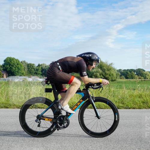 31.08.2025 - Elbe Triathlon Hamburg Michael Burmester http://msf.ph/oto/8688330 31.08.2025 08:56:36 Radfahren 181, 260, 267, 373 meine-sportfotos.de
