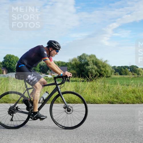 31.08.2025 - Elbe Triathlon Hamburg Michael Burmester http://msf.ph/oto/8688339 31.08.2025 08:56:49 Radfahren 195, 286, 320, 321, 334 meine-sportfotos.de
