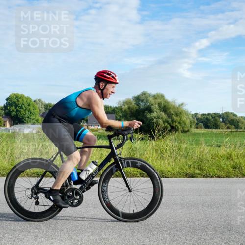31.08.2025 - Elbe Triathlon Hamburg Michael Burmester http://msf.ph/oto/8688369 31.08.2025 08:57:35 Radfahren 261, 368, 383 meine-sportfotos.de