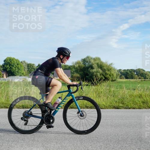 31.08.2025 - Elbe Triathlon Hamburg Michael Burmester http://msf.ph/oto/8688376 31.08.2025 08:57:42 Radfahren 261, 266, 324, 368 meine-sportfotos.de