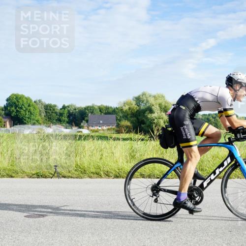 31.08.2025 - Elbe Triathlon Hamburg Michael Burmester http://msf.ph/oto/8688401 31.08.2025 08:58:13 Radfahren 212, 291, 292, 305, 337, 347, 351, 366 meine-sportfotos.de