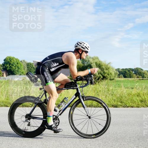 31.08.2025 - Elbe Triathlon Hamburg Michael Burmester http://msf.ph/oto/8688429 31.08.2025 08:58:50 Radfahren 179, 280, 316, 360 meine-sportfotos.de