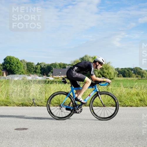 31.08.2025 - Elbe Triathlon Hamburg Michael Burmester http://msf.ph/oto/8688457 31.08.2025 08:59:20 Radfahren 174, 175, 216, 233 meine-sportfotos.de