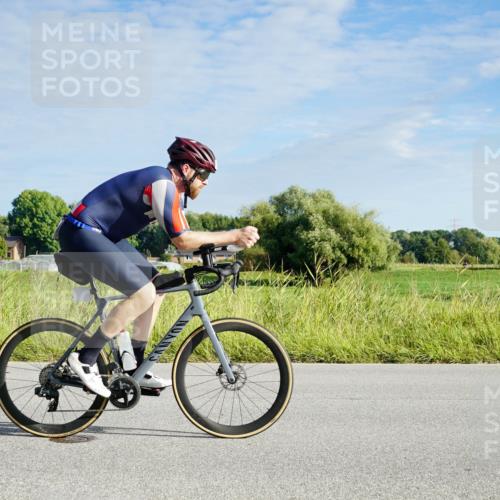 31.08.2025 - Elbe Triathlon Hamburg Michael Burmester http://msf.ph/oto/8688469 31.08.2025 08:59:41 Radfahren 243, 310 meine-sportfotos.de