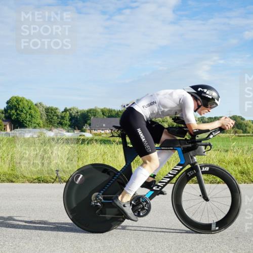 31.08.2025 - Elbe Triathlon Hamburg Michael Burmester http://msf.ph/oto/8688471 31.08.2025 08:59:47 Radfahren 197, 243, 389, 443 meine-sportfotos.de