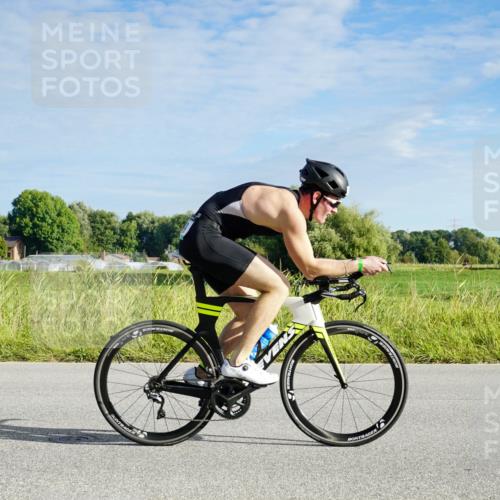 31.08.2025 - Elbe Triathlon Hamburg Michael Burmester http://msf.ph/oto/8688474 31.08.2025 08:59:49 Radfahren 197, 243, 389, 443 meine-sportfotos.de