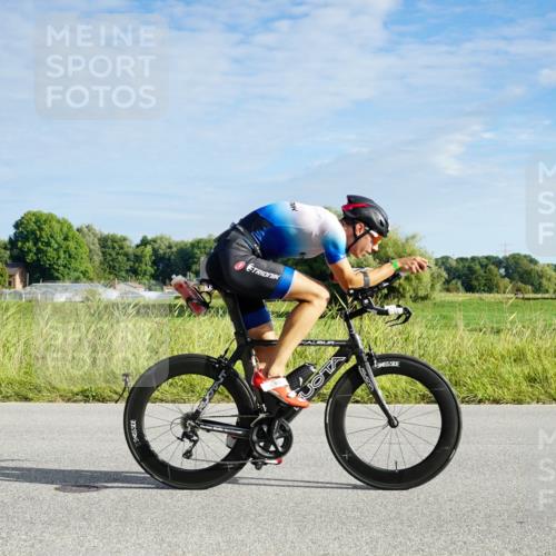 31.08.2025 - Elbe Triathlon Hamburg Michael Burmester http://msf.ph/oto/8688478 31.08.2025 08:59:53 Radfahren 192, 197, 389, 443 meine-sportfotos.de