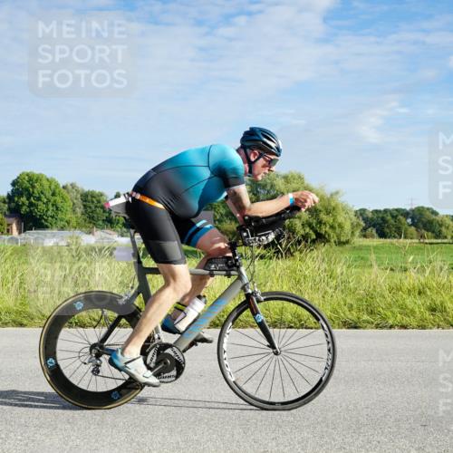 31.08.2025 - Elbe Triathlon Hamburg Michael Burmester http://msf.ph/oto/8688489 31.08.2025 09:00:18 Radfahren 297, 355, 374, 377 meine-sportfotos.de