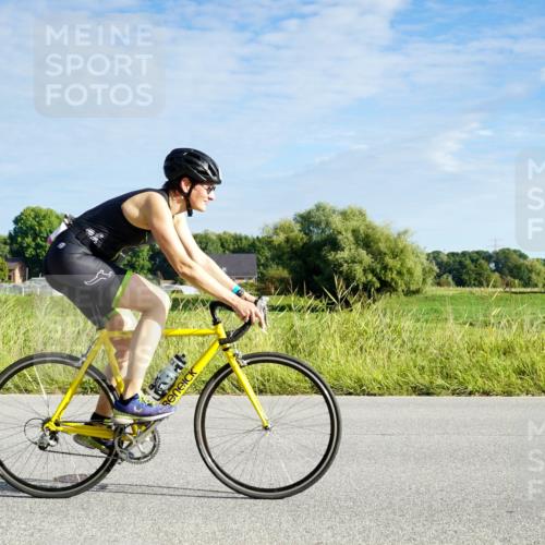 31.08.2025 - Elbe Triathlon Hamburg Michael Burmester http://msf.ph/oto/8688493 31.08.2025 09:00:21 Radfahren 297, 374, 377 meine-sportfotos.de