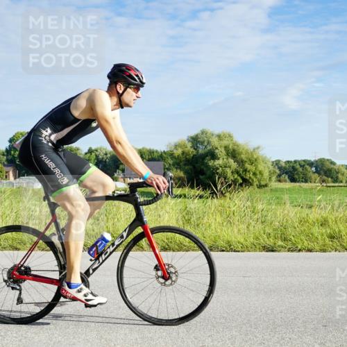 31.08.2025 - Elbe Triathlon Hamburg Michael Burmester http://msf.ph/oto/8688505 31.08.2025 09:01:20 Radfahren 294, 315, 345, 365 meine-sportfotos.de