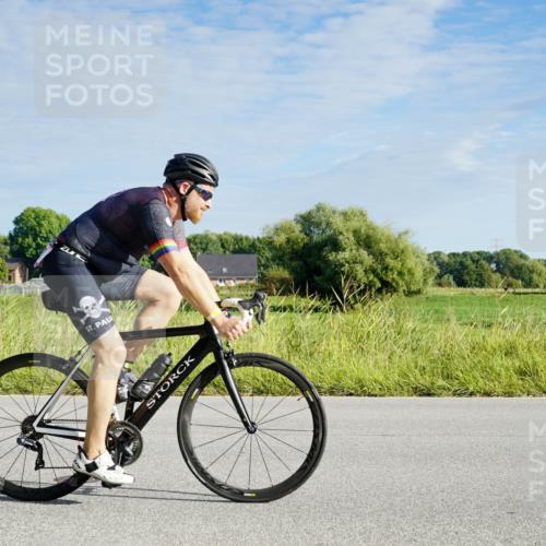 31.08.2025 - Elbe Triathlon Hamburg Michael Burmester http://msf.ph/oto/8688521 31.08.2025 09:01:44 Radfahren 173, 274, 329, 330, 371, 551 meine-sportfotos.de