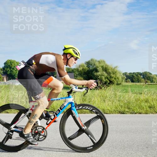 31.08.2025 - Elbe Triathlon Hamburg Michael Burmester http://msf.ph/oto/8688533 31.08.2025 09:01:59 Radfahren 176, 190 meine-sportfotos.de