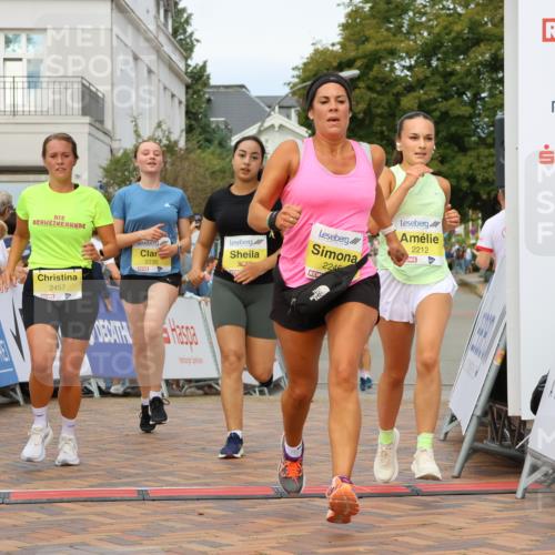 31.08.2025 - 21. Blankeneser Heldenlauf Strokosch-Dieckow http://msf.ph/oto/8688554 31.08.2025 10:29:03 Ziel 2246, 2035, 2457, 2212, 2230, 2381 meine-sportfotos.de