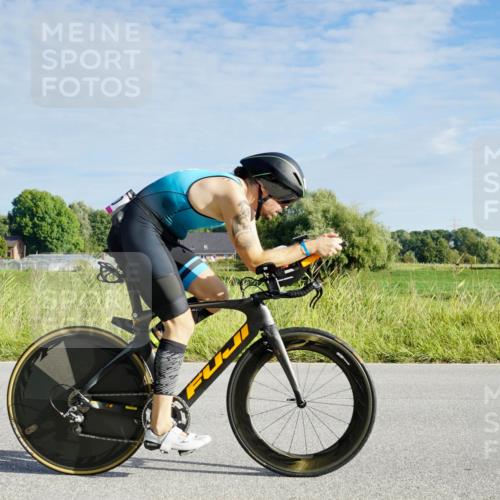 31.08.2025 - Elbe Triathlon Hamburg Michael Burmester http://msf.ph/oto/8688575 31.08.2025 09:03:37 Radfahren 380 meine-sportfotos.de