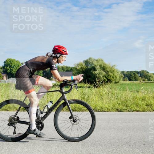 31.08.2025 - Elbe Triathlon Hamburg Michael Burmester http://msf.ph/oto/8688595 31.08.2025 09:04:02 Radfahren 327 meine-sportfotos.de