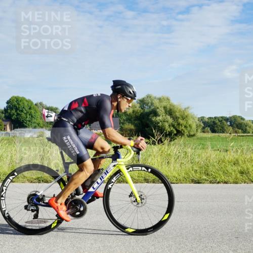 31.08.2025 - Elbe Triathlon Hamburg Michael Burmester http://msf.ph/oto/8688601 31.08.2025 09:04:31 Radfahren 244 meine-sportfotos.de