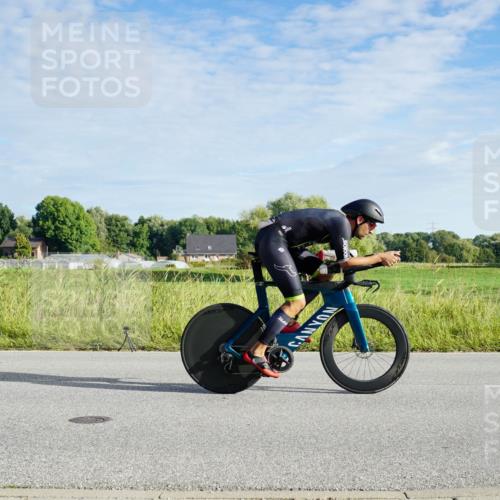 31.08.2025 - Elbe Triathlon Hamburg Michael Burmester http://msf.ph/oto/8688612 31.08.2025 09:04:56 Radfahren 214, 230, 319, 476 meine-sportfotos.de