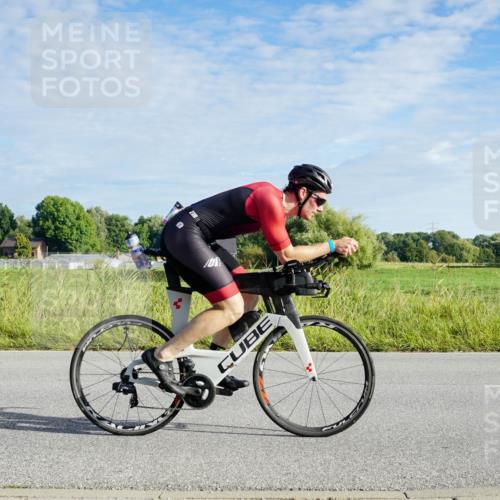 31.08.2025 - Elbe Triathlon Hamburg Michael Burmester http://msf.ph/oto/8688624 31.08.2025 09:05:05 Radfahren 332, 539 meine-sportfotos.de