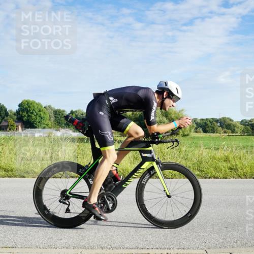 31.08.2025 - Elbe Triathlon Hamburg Michael Burmester http://msf.ph/oto/8688626 31.08.2025 09:05:15 Radfahren 196, 225, 364, 372 meine-sportfotos.de