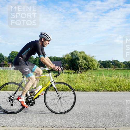31.08.2025 - Elbe Triathlon Hamburg Michael Burmester http://msf.ph/oto/8688660 31.08.2025 09:06:48 Radfahren 172, 379, 381, 505 meine-sportfotos.de