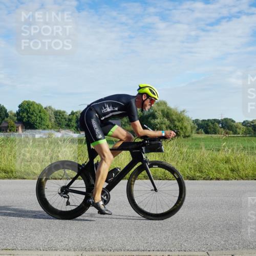 31.08.2025 - Elbe Triathlon Hamburg Michael Burmester http://msf.ph/oto/8688671 31.08.2025 09:07:10 Radfahren 242, 283, 300, 304, 314, 340, 342, 441 meine-sportfotos.de