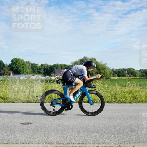 31.08.2025 - Elbe Triathlon Hamburg Michael Burmester http://msf.ph/oto/8688695 31.08.2025 09:07:42 Radfahren 254, 272, 412, 458, 468 meine-sportfotos.de