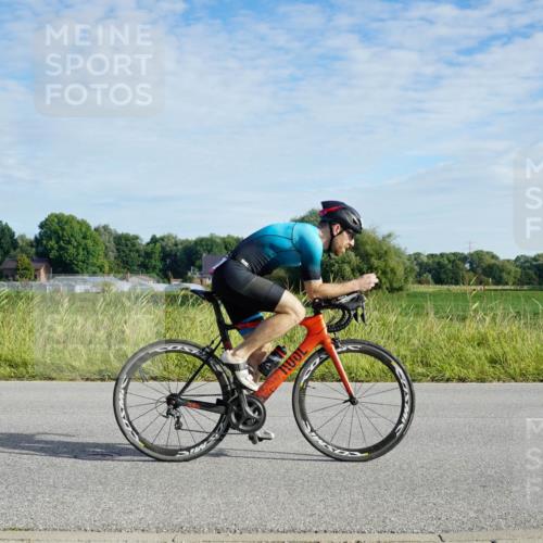 31.08.2025 - Elbe Triathlon Hamburg Michael Burmester http://msf.ph/oto/8688711 31.08.2025 09:07:56 Radfahren 182, 229, 257, 344, 375, 479, 492, 516, 532, 545 meine-sportfotos.de