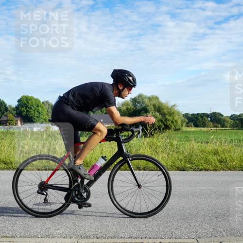 31.08.2025 - Elbe Triathlon Hamburg Michael Burmester http://msf.ph/oto/8688750 31.08.2025 09:08:44 Radfahren 169, 207, 227, 237, 252, 313, 386 meine-sportfotos.de