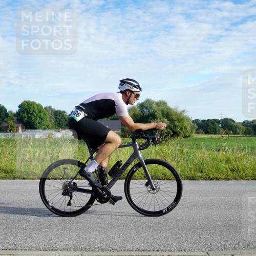 31.08.2025 - Elbe Triathlon Hamburg Michael Burmester http://msf.ph/oto/8688763 31.08.2025 09:09:08 Radfahren 199, 302, 370, 426, 430 meine-sportfotos.de