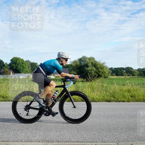 31.08.2025 - Elbe Triathlon Hamburg Michael Burmester http://msf.ph/oto/8688766 31.08.2025 09:09:10 Radfahren 199, 302, 426, 430 meine-sportfotos.de