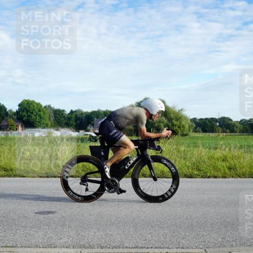 31.08.2025 - Elbe Triathlon Hamburg Michael Burmester http://msf.ph/oto/8688804 31.08.2025 09:10:16 Radfahren 177, 198, 548 meine-sportfotos.de