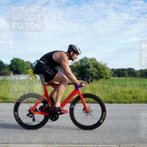 31.08.2025 - Elbe Triathlon Hamburg Michael Burmester http://msf.ph/oto/8688806 31.08.2025 09:10:17 Radfahren 177, 198, 470, 548 meine-sportfotos.de