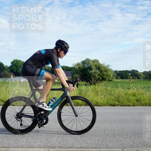 31.08.2025 - Elbe Triathlon Hamburg Michael Burmester http://msf.ph/oto/8688819 31.08.2025 09:10:38 Radfahren 267, 376, 435, 523 meine-sportfotos.de