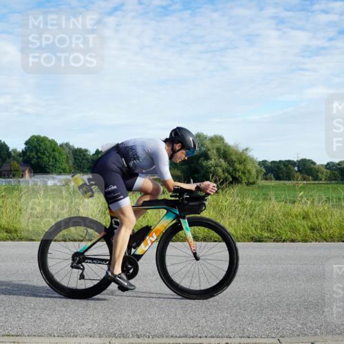 31.08.2025 - Elbe Triathlon Hamburg Michael Burmester http://msf.ph/oto/8688822 31.08.2025 09:10:44 Radfahren 185, 260, 267, 309, 373, 435, 457 meine-sportfotos.de